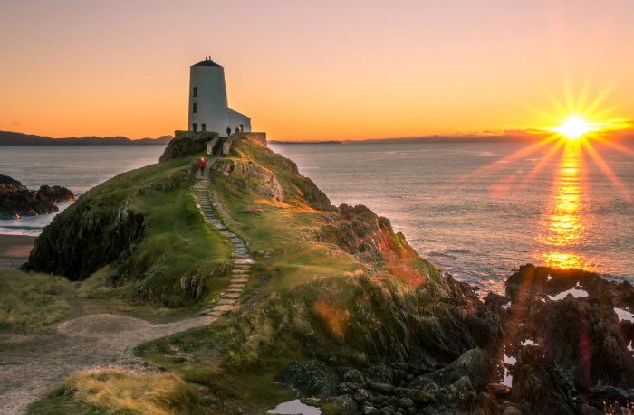 Anglesey trust newydd plas anwesen isle visitwales acht